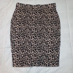 Palette Women's Knit Pencil Skirt Animal cheetah Print Size L Stretch Knit